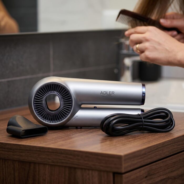 Іонізуючий складаний фен ADLER EUROPE 1600 Вт, 110 000 об/хв, Anti-Frizz
