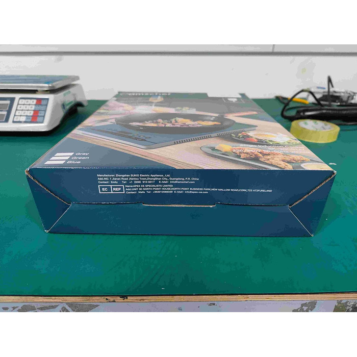 Портативна індукційна плита AMZCHEF потужністю 2000 Вт з тихим ходом, 9 рівнями потужності та температури, 4 автоматичними меню, ультратонким дизайном корпусу, захисним замком, таймером, сірим