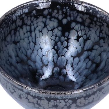 Елегантний керамічний чайний набір ручної роботи з 2 чашок та 1 скарбнички ідеальний вибір для поціновувачів чаю, як елемент декору або подарунок. Набір вирізняється витонченим, ручним виконанням.