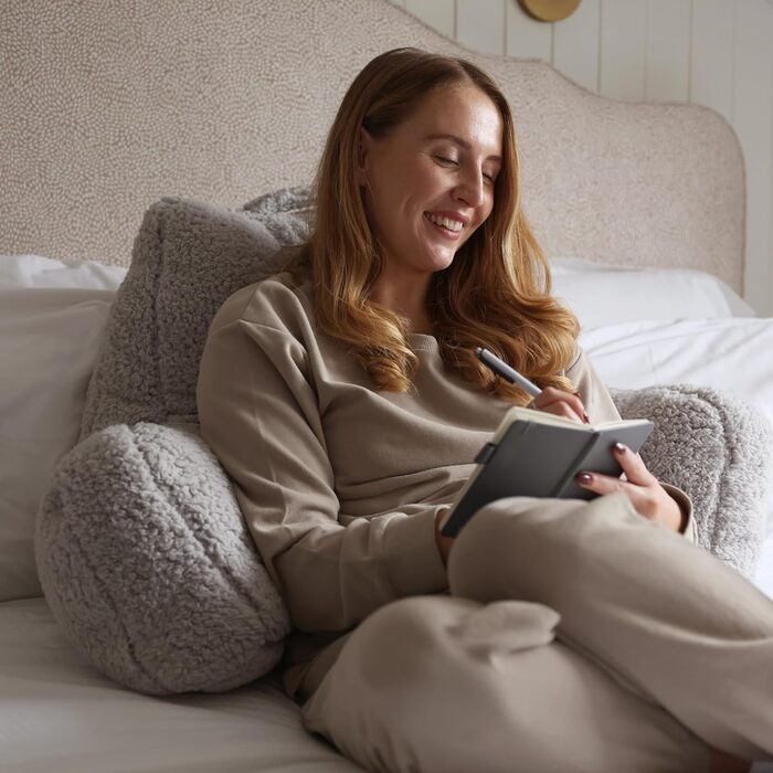 Подушка для читання Icon Teddy Bear зі спинкою, сіра, пухнаста подушка для читання з наповнювачем-мішком, підтримка спини з ручкою для перенесення, сірого кольору