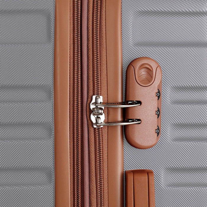 Валіза Semi Line 24' (M) Light Grey (T5715-2)