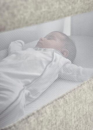 Ліжечко-тумбочка Mamas & Papas Lua, знімний кошик, відкидні боковини, матрац у комплекті, 0-6 місяців, колір бежевий