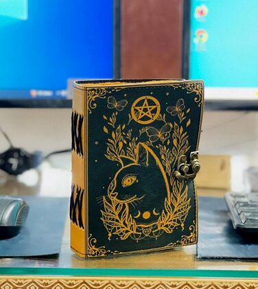 Щоденник гримуара, Шкіряний друк, Щоденник кальтійського кота, Бланк, Книга заклинань, Книга тіней, Подарунок для нього, Скетчбук, Щоденник, Записна книжка