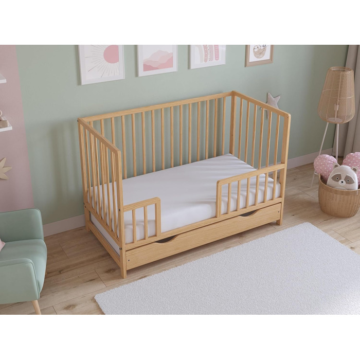 Дитяче ліжко Love For Sleep Asher 120x60 см з матрацом з стьобаної мікрофібри Дитяче ліжко, яке можна трансформувати в юніорське ліжко з великою шухлядою та захистом від падіння, натуральна сосна