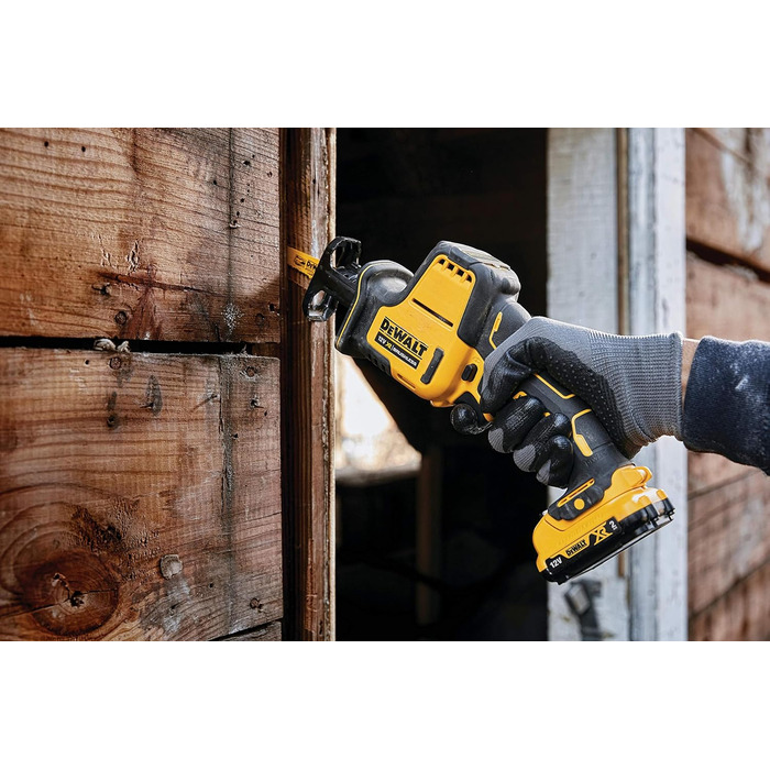 Компактна акумуляторна пила Dewalt DCS312NT (безщітковий двигун, електронне регулювання частоти обертання, заміна полотна без інст