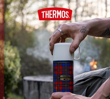 Пляшка для напоїв THERMOS REVIVAL 0,50 л, ретро-синій колір, термос з нержавіючої сталі, червона ізольована пляшка з чашкою для пиття, зберігає напої гарячими 18 годин / холодними 24 години, можна мити в посудомийній машині, герметична, без BPA, синій кол