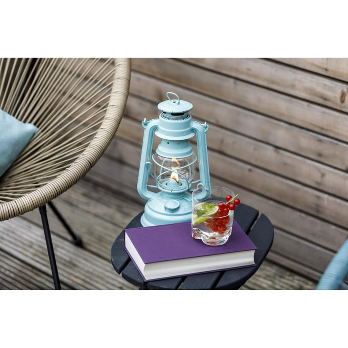 Ліхтар Feuerhand Storm Baby Special 276 - Виготовлено в Німеччині з 1893 року - Гасова лампа виготовлена зі сталі з порошковим покриттям та ударостійкого скла - Світло-зелений