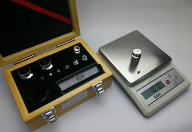 Кухонні ваги, 6 кг / 0,1 г, регульоване автоматичне вимкнення, дрібна шкала Цифрові ваги, з мережевим адаптером та батарейками K F