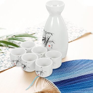 Набір для подачі саке з кераміки, 7 предметів. Традиційний керамічний глечик для саке 250 мл та 6 чашок по 30 мл. Ідеально для дому, сім'ї та гостей.