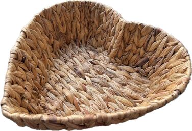 Подарунковий кошик у формі серця з водяного гіацинта натурального кольору з червоним паперовим наповнювачем та подарунковою упаковкою ідеально підходить для Різдва, Дня святого Валентина, весіль або для подарункових кошиків