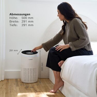 Очищувач повітря Bosch Air 4000 для площі до 62,5 м ефективно видаляє бруд завдяки фільтру HEPA, розумному датчику, тихому режиму - підходить для алергіків