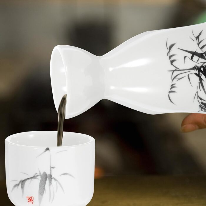 Набір для подачі саке з кераміки, 7 предметів. Традиційний керамічний глечик для саке 250 мл та 6 чашок по 30 мл. Ідеально для дому, сім'ї та гостей.