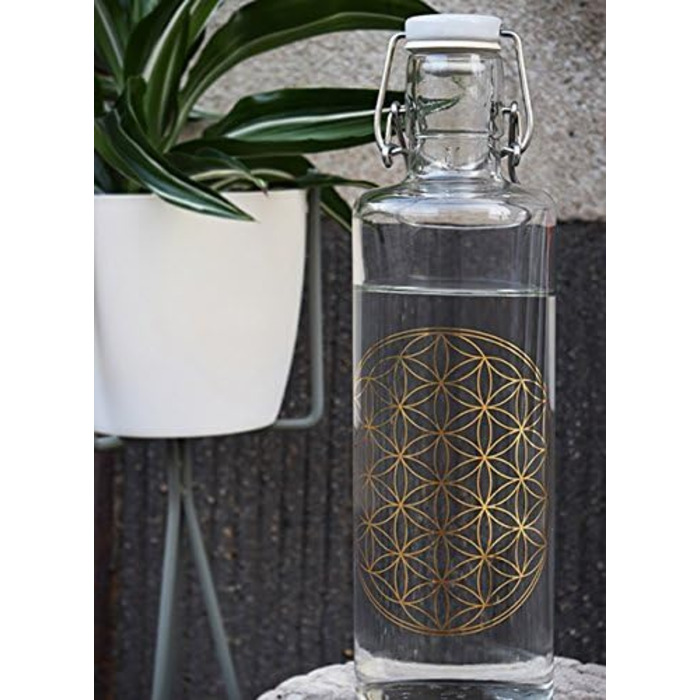 Скляна пляшка для води soulbottles 1 л Квітка життя Дизайн Квітка життя Принт зі справжнього золота Зроблено в Німеччині 100 без пластику, герметична Ідеально підходить для спорту, офісу та дому 1000 мл Квітка життя