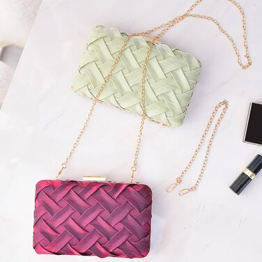 Елегантна вечірня сумочка-клатч для весілля, випускного та святкових заходів. Розкішна мініатюрна сумочка на ланцюжку, колір абрикос.