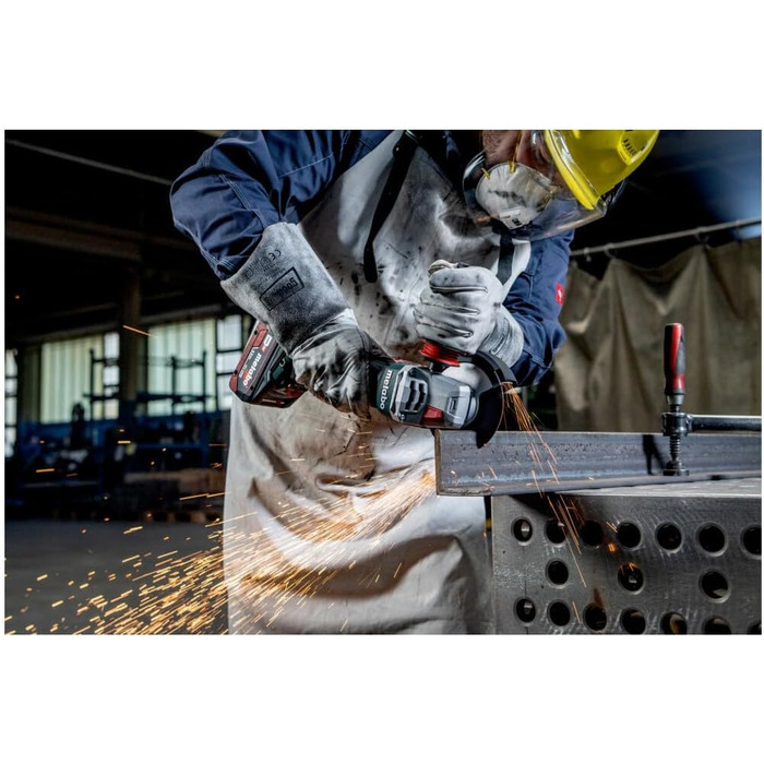 Акумуляторна кутова шліфувальна машина Metabo WB 18 LTX BL 15-125 Quick (18 В, вкл. 2 акумулятора 5,5 Ач, з Metabox 165, діам. кру