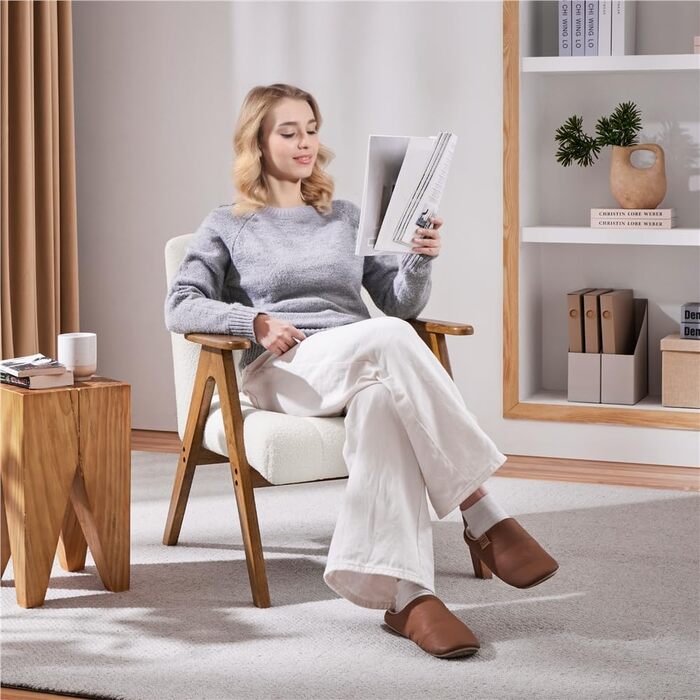 Крісло Yaheetech з вигнутою спинкою з тканини букле, крісло для відпочинку з підлокітниками, крісло з дерев&39яними ніжками для вітальні/спальні, м&39яке крісло під телевізор, міцний каркас, вантажопідйомність до 136 кг, білий колір