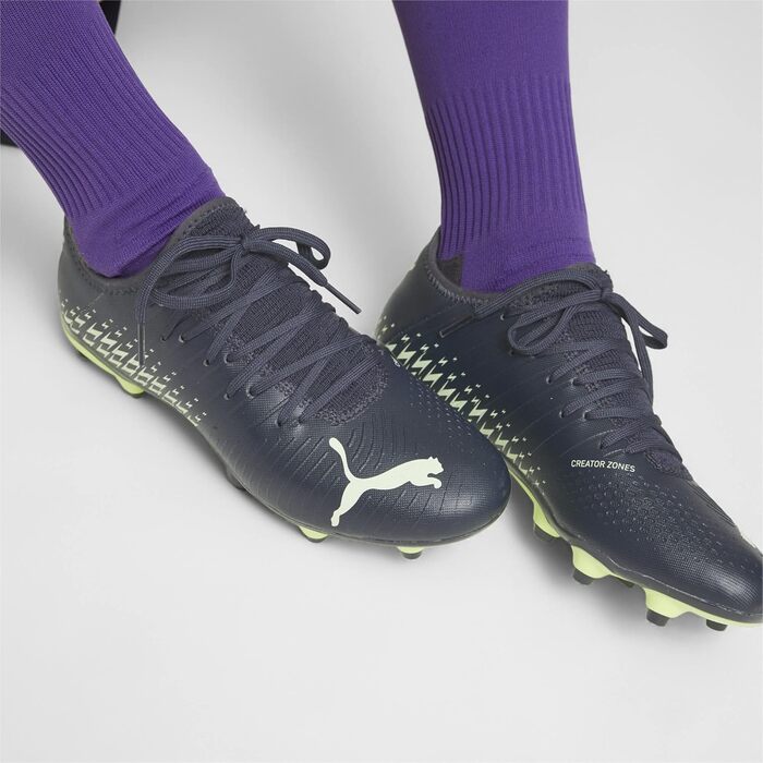 Жіночі футбольні бутси PUMA Future Z 4.4 Fg/Ag WN&39s 38 EU Parisian Night Fizzy Light Pistachio