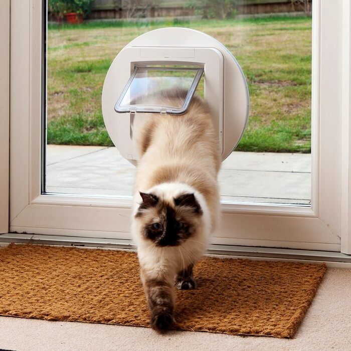 Монтажний адаптер Sure Petcare, підходить для мікрочіпованих дверцят Sure Petcare SureFlap та Pet Flap Connect для котів та маленьких собак, для встановлення у скляні панелі, білий, 2 шт.