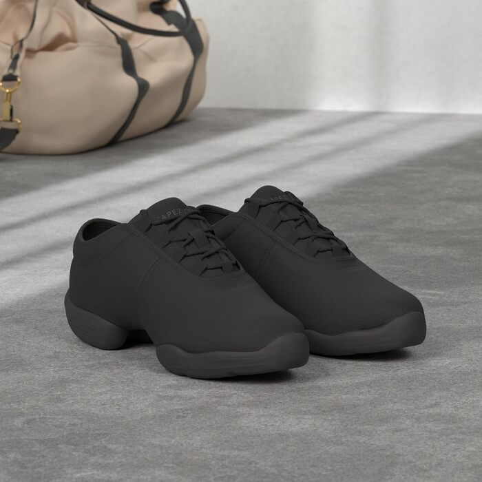 Жіночі парусинові танцювальні кросівки Capezio 37 EU чорного кольору
