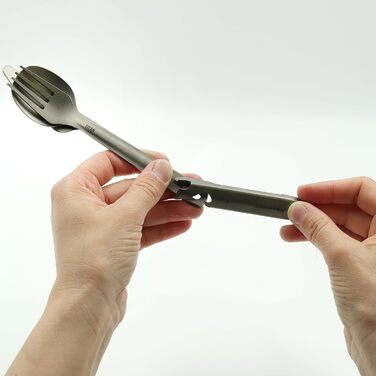 Набір титанових столових приборів надлегкі столові прибори для кемпінгу з ножем, виделкою, ложкою, відкривачкою для пляшок та консервів, включаючи повітропроникний сітчастий чохол для швидкого сушіння