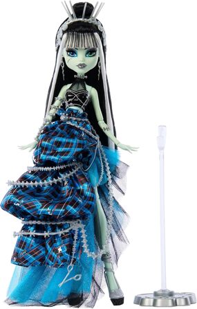 Лялька Monster High Stitched in Style Френкі Штайн - Гуль з детальним виглядом, видимими швами, спідницею з рюшами та туфлями на шпильках у техніці печворк, для шанувальників та колекціонерів, HRL66