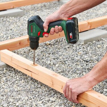 Акумуляторний дриль-шуруповерт Bosch Home and Garden UniversalDrill 18V-60 (2 акумулятора, 18 В, в кейсі) чорний