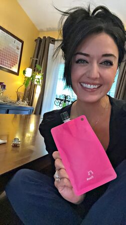 Багаторазова і прихована пляшка 425 мл, запатентований неметалевий пластик, гідратація, подорожі, свята, спорт, концерти, заходи,