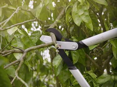 Садові секатори Fiskars PowerGear X з обхідним механізмом, з антипригарним покриттям, зі сталі високої твердості, довжина 57 см, чорно-помаранчеві, LX92-S, 1020186 LX 92 (57 см)