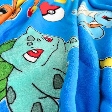 Флісова ковдра Pokmon 130x170 см Офіційно ліцензована, мяка та пухнаста Сертифікована Oeko-Tex, легка у догляді та довговічна Ідея подарунка для дітей та дорослих Pikachu & Friends