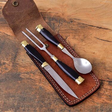 Середньовічний набір столових приборів, кований вручну. Ручка виготовлена з буйволячого рогу. MAQ4527 Чорний