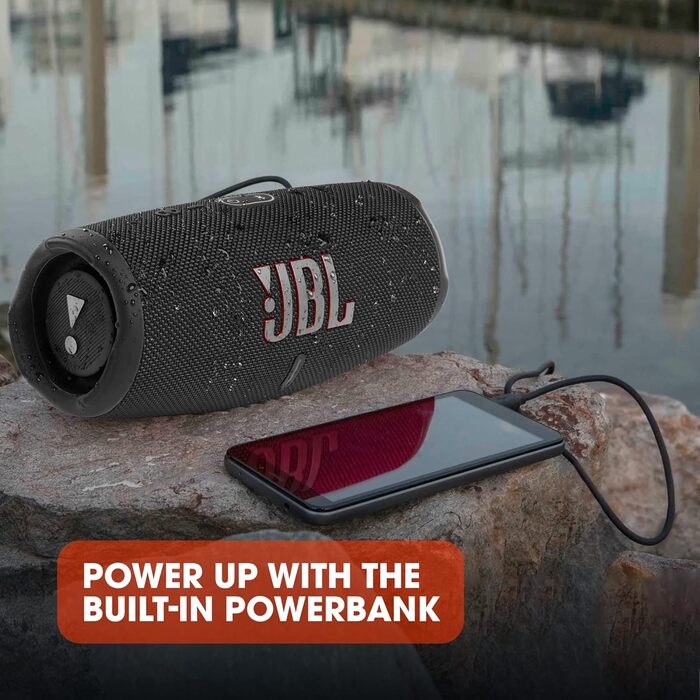 Колонка JBL Charge 5 чорного кольору - Водонепроникний портативний бумбокс з інтегрованим банком живлення - Один заряд акумулятора