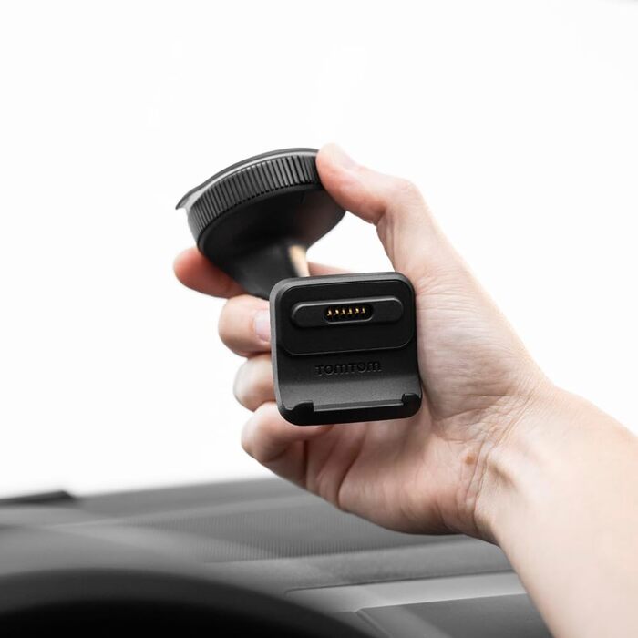 Навігаційний навігатор TomTom Car Navi GO 620-6 дюймів, оновлення через WiFi, оновлення карт світу, уникнення заторів завдяки TomTom Traffic через смартфон (відновлений) 6 дюймів