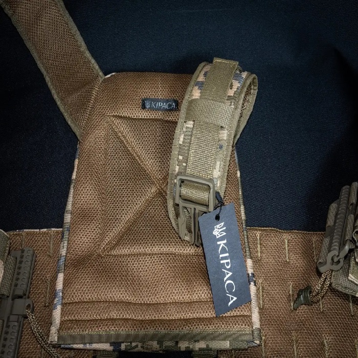 Плитоноска з швидкоскидом та кишенями кордура Kirasa піксель (Арт.KI1051)