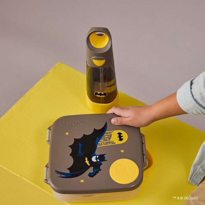 Ланчбокс дитячий b.box Batman з роздільниками Jumbo бенто-бокс з 4 відділеннями (2 герметичні), знімною перегородкою та гелевим охолоджувачем Шкільний ланчбокс для дітей від 3 років, 2 л