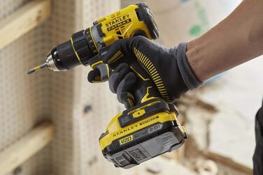 Двошвидкісний акумуляторний дриль-шуруповерт Stanley FatMax 18В SFMCD720B (2,0 Ач, макс. крутний момент 80 Нм, безщітковий двигун