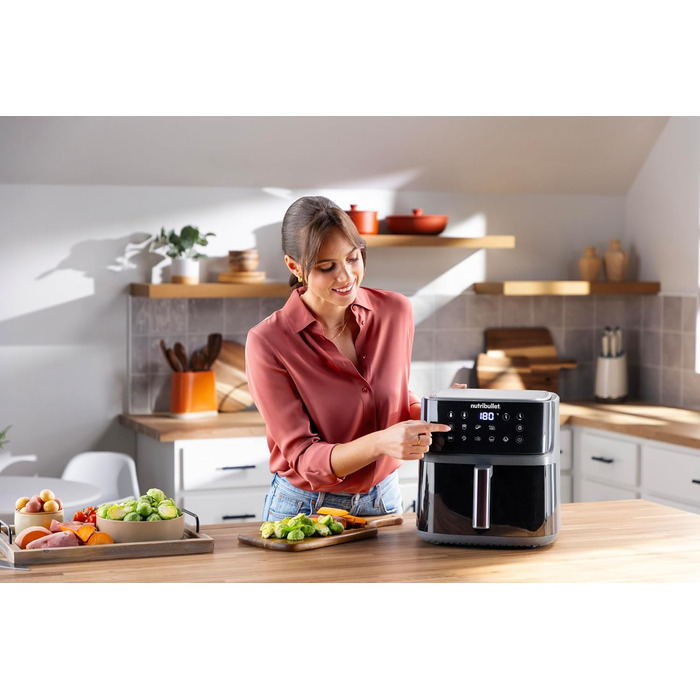 Аерофритюрниця nutribullet Crisplite Vision, 8 л, цифрове керування 80-200, без PFAS, 8 авторежимів, сенсорна панель, кошик придатний для ПММ, 2000 Вт, матовий чорний (NBA0811DG)