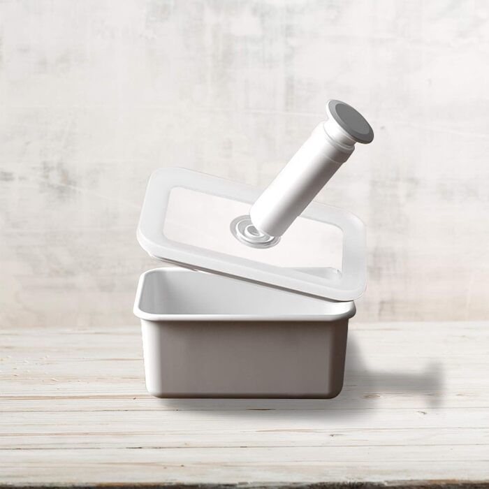 Емальований контейнер для зберігання продуктів у вакуумному герметичному контейнері XL 2,8 л 23,5 x 17,5 x 9,5 см Зберігає свіжість продуктів значно довше Захищає продукти від бактерій та цвілі Вакуумний насос не входить до комплекту