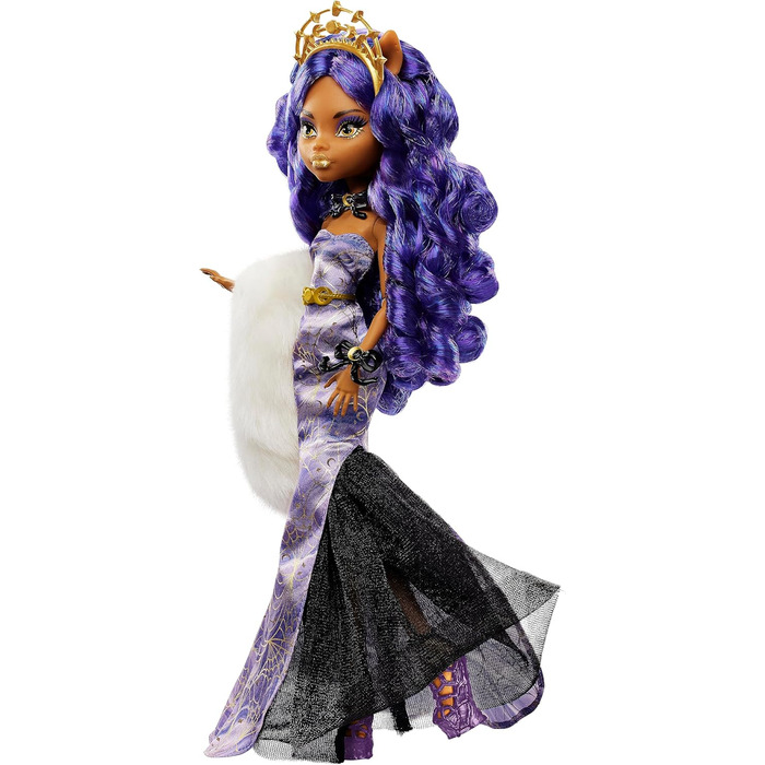 Лялька Monster High Howliday Winter Edition, колекційна річ Clawdeen Wolf, у лавандовій сукні ICY з хутряним боа та аксесуарами, різнокольоровий колір