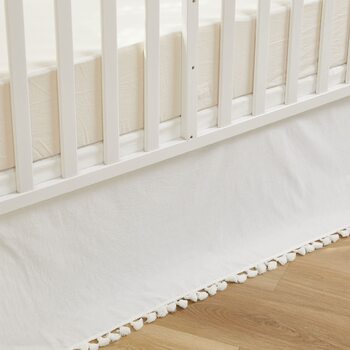 Бохо Богемна спідниця для дитячого ліжечка для дівчинки та хлопчика з пилом та рюшами - Нейтральний однотоний кремовий білий Фермерський шик 100 прана бавовна Мінімалістична бахрома з китицями Макраме Білий/Розкішний сад