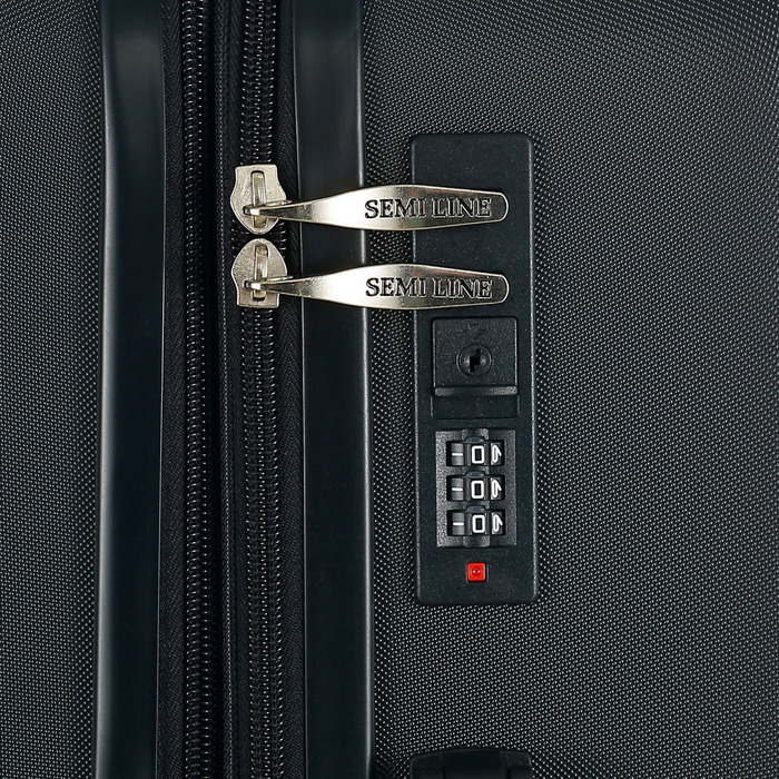 Валіза Semi Line 28' (L) Black (T5925-3)