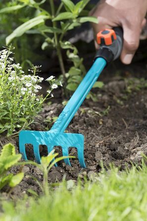 Набір дрібної побутової техніки Gardena combisystem Набір, що складається з квіткового шпателя та граблів для квітів для легкої посадки та пересадки на грядки та віконні ящики, в т.ч. ручка для дрібної побутової техніки Combisystem (17354-60) односпальне