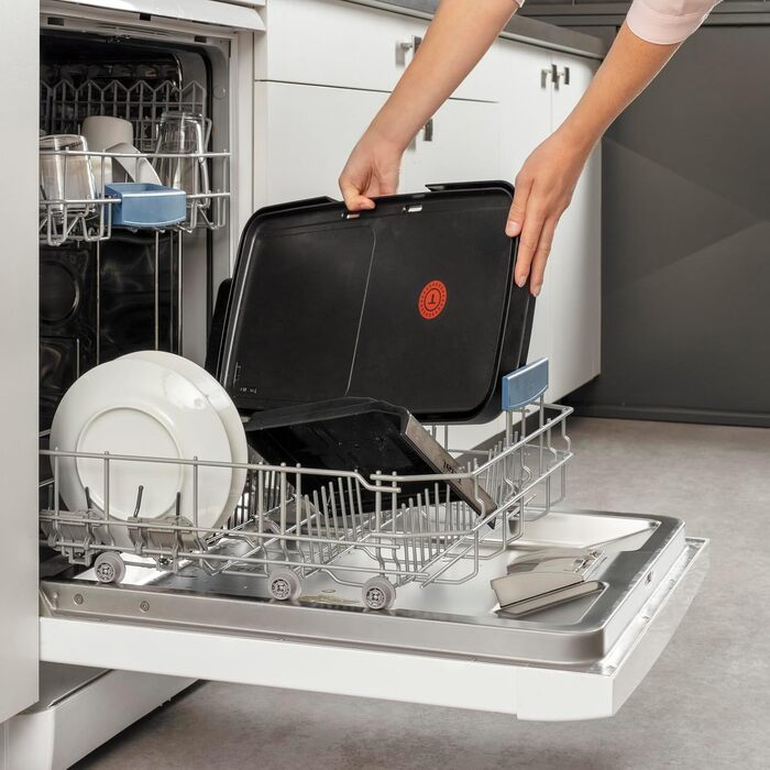 Електричний гриль Tefal Plancha Booster CB6428, 2200 Вт, збільшена робоча поверхня, Boost-зона, 6 рівнів температури, суцільна гриль-платформа, піддон для жиру, Thermo-Spot, чорний