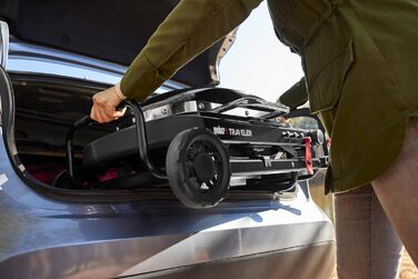Компактний газовий гриль Weber Traveler з розкладним підставкою та колесами, модель 2026 року