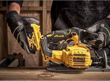 Акумуляторна циркулярна пила Dewalt 18V XR DCS565N (безщітковий двигун, з вбудованим світлодіодом і вентилятором, сумісна з AirLoc