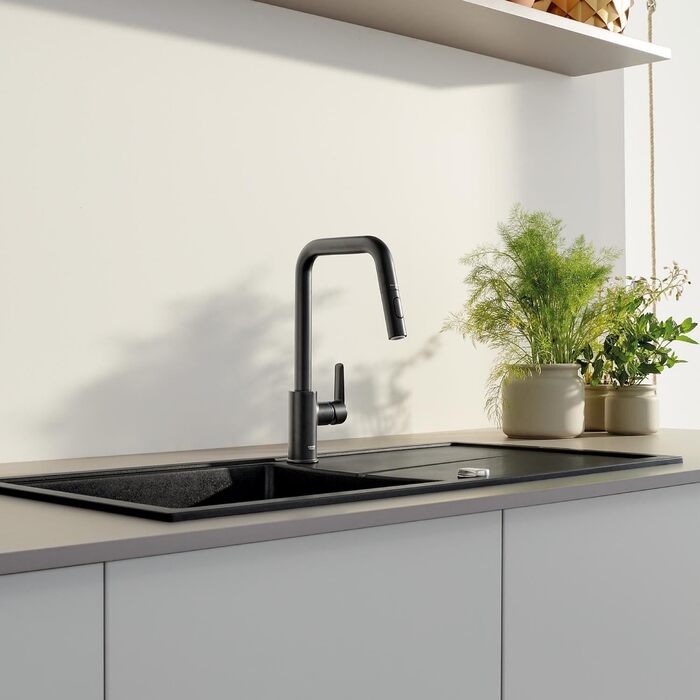Кухонний змішувач GROHE Start, 2 режими струменя (висувний вилив, поворот на 360, економія води, монтаж без інструментів), матовий чорний, 306312430