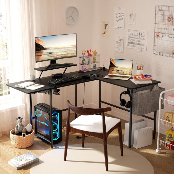 Ігровий стіл із розумним світлодіодним освітленням, L-подібний стіл із подовжувачем для домашнього офісу, кутовий стіл 120-150 см з розеткою, сумка для зберігання, підставка для монітора, чорний