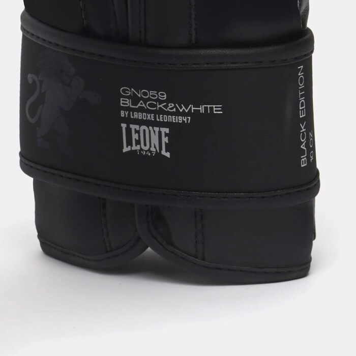 Боксерські рукавички Leone 1947 чорні, 10 унцій
