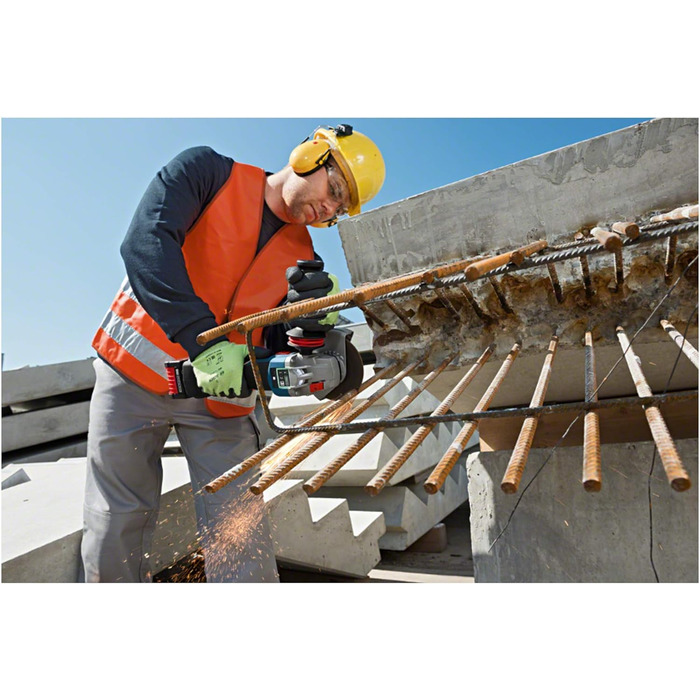 Акумуляторна кутова шліфувальна машина GWS 18V-10 SC (диск Ø 150 мм, L-BOXX, без акумулятора/зарядного пристрою) Версія SC в L-Box