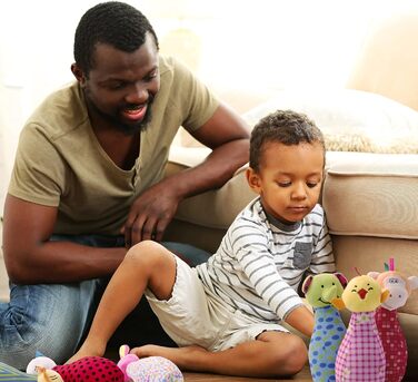 Набір для боулінгу THE TWIDDLERS з 6 плюшевих іграшок та 1 м&39яча з брязкальцем, набір для боулінгу для немовлят та малюків - м&39який та миється - подарунковий набір на дні народження та Різдво