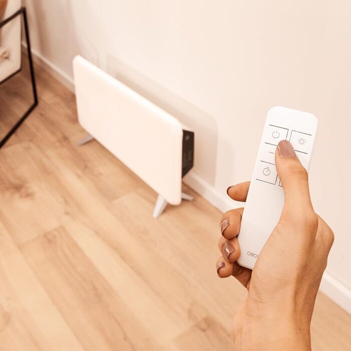 Електричний радіатор Cecotec ReadyWarm 2000 Graphene з пультом дистанційного керування, 1800 Вт, термостат 15 40 C, низьке енергоспоживання, 12-годинний таймер, потрійна безпека, швидкий нагрів, компактний